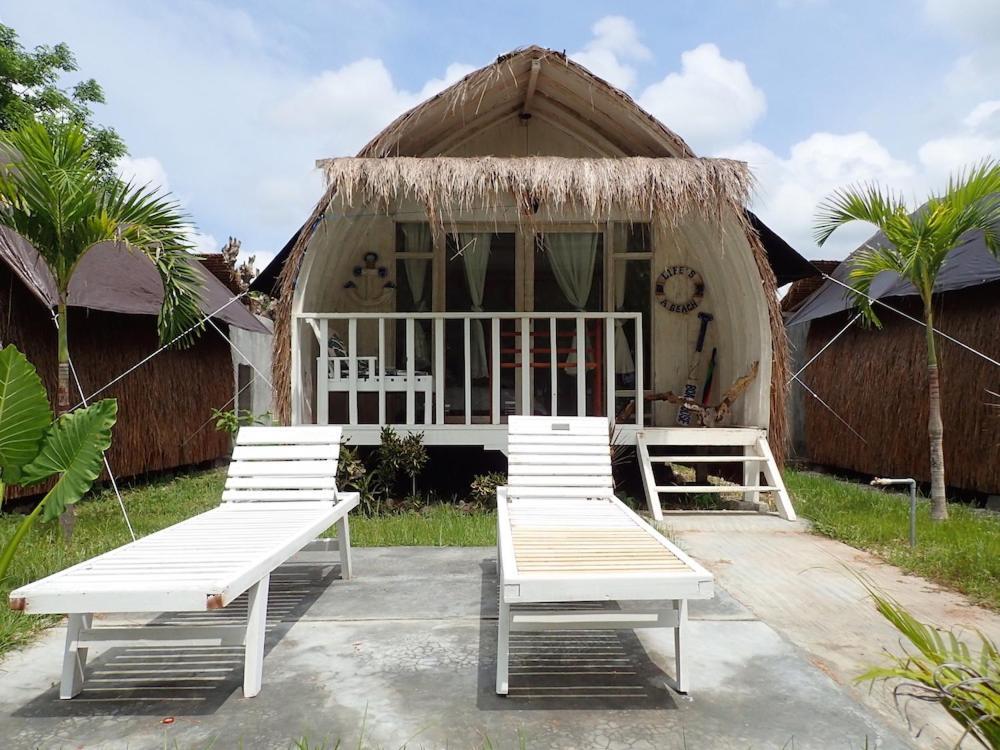 Maleo Moyo Hotel & Dive Resort Moyo Island Exterior photo